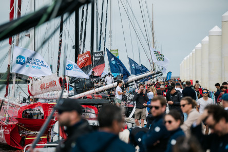 Ambiance sur les pontons avant les Runs de la Course des Caps Boulogne sur Mer Banque Populaire du Nord 2025.