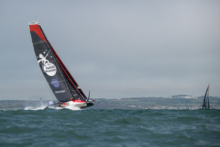 Runs de vitesse des IMOCA au large de Boulogne-Sur-Mer lors de la Course des Caps Boulogne sur Mer Banque Populaire du Nord 2025.