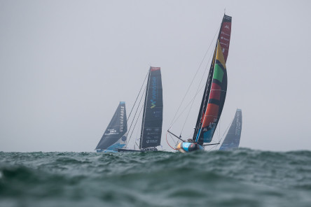 Runs de vitesse des IMOCA au large de Boulogne-Sur-Mer lors de la Course des Caps Boulogne sur Mer Banque Populaire du Nord 2025.