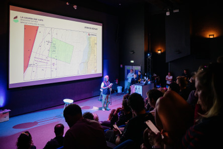 Briefing météo des Skippers avant le départ de la Course des Caps Boulogne sur Mer Banque Populaire du Nord 2025.