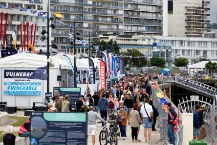 Course des Caps - Boulogne sur Mer - Banque Populaire du Nord 2025 --- Ambiances village