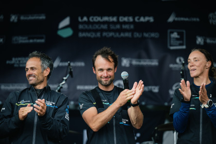 Arrivée du troisième IMOCA, Holcim PRB, troisième de la Course des Caps Boulogne sur Mer Banque Populaire du Nord 2025.