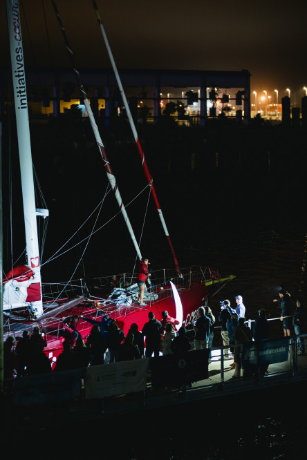 Arrivée de l'IMOCA Iniatives Coeur, septième de la Course des Caps Boulogne sur Mer Banque Populaire du Nord 2025.