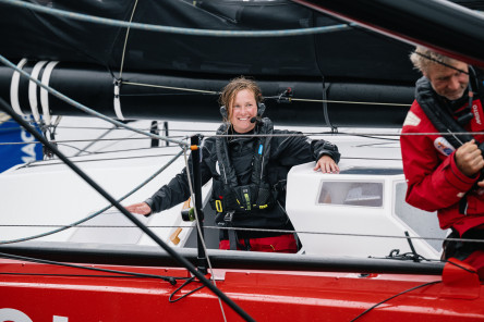 Arrivée du deuxième IMOCA, Petit Prince Queguiner, second de la Course des Caps Boulogne sur Mer Banque Populaire du Nord 2025.
