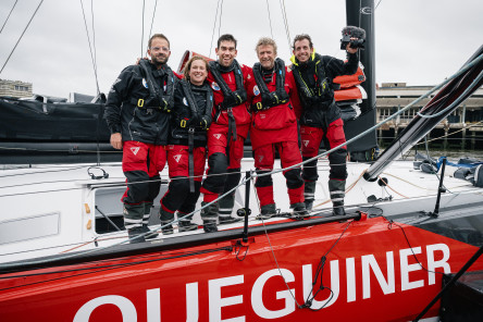 Arrivée du deuxième IMOCA, Petit Prince Queguiner, second de la Course des Caps Boulogne sur Mer Banque Populaire du Nord 2025.