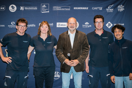 Remise des Prix le dimanche 06 Juillet 2025 de la Course des Caps Boulogne sur Mer Banque Populaire du Nord 2025, dans la salle L'Embarcadère, après un changement en dernière minute suite aux averses locales.