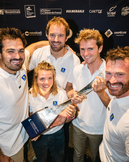 Remise des Prix le dimanche 06 Juillet 2025 de la Course des Caps Boulogne sur Mer Banque Populaire du Nord 2025, dans la salle L'Embarcadère, après un changement en dernière minute suite aux averses locales.